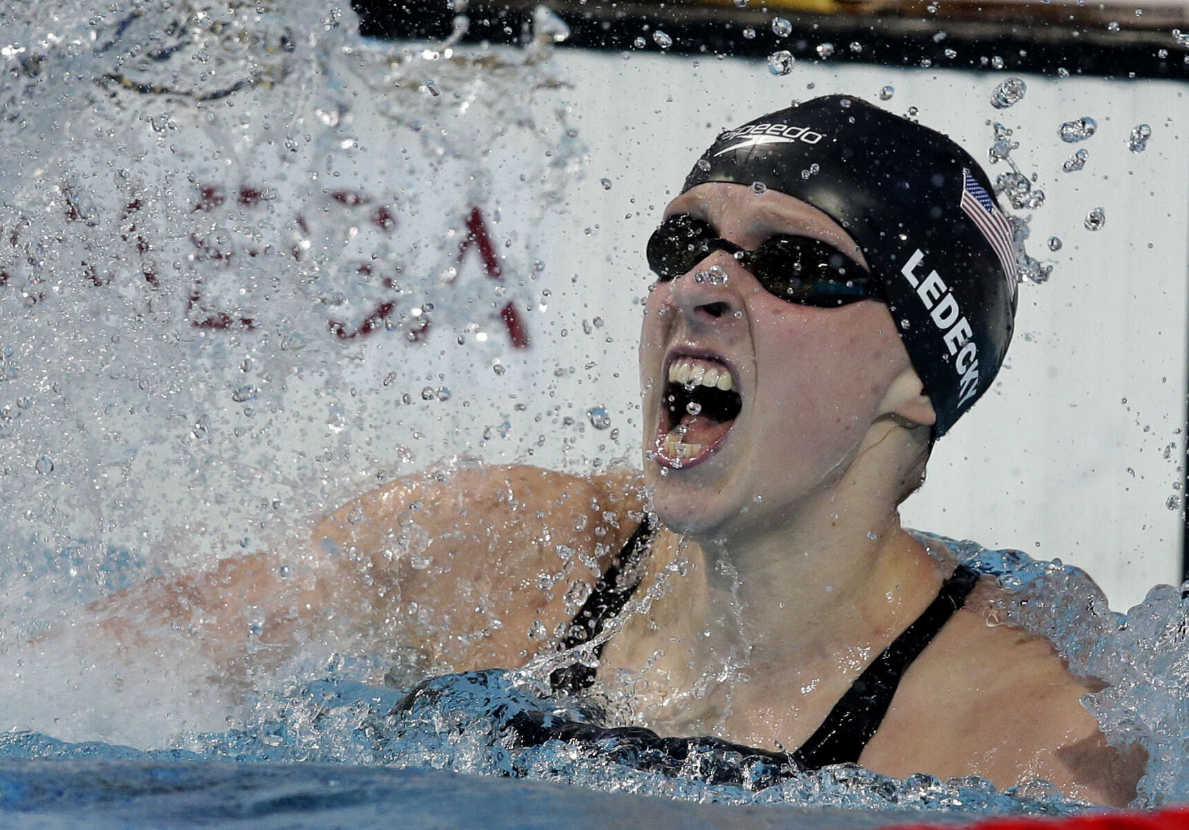 2015: Katie Ledecky wins fifth gold at world swimming championships